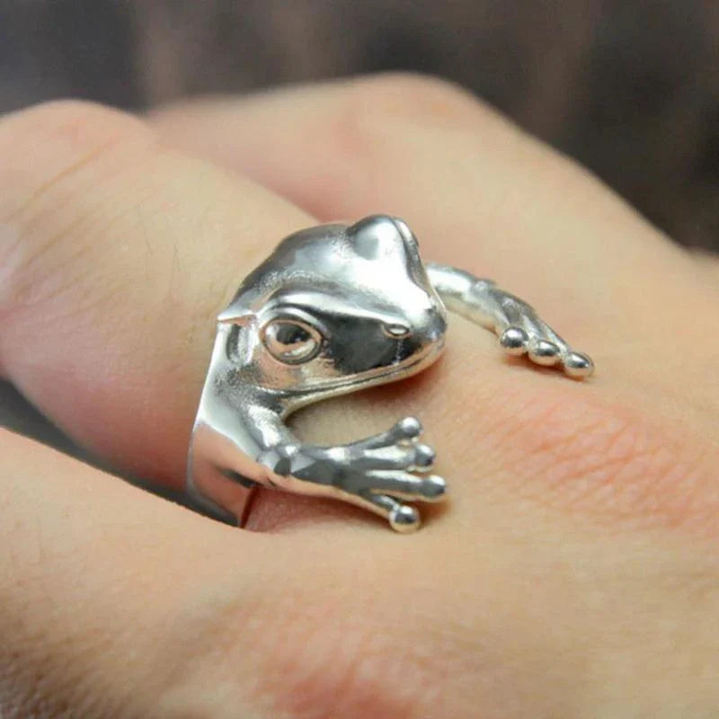 Cute Stretching Cat Ring