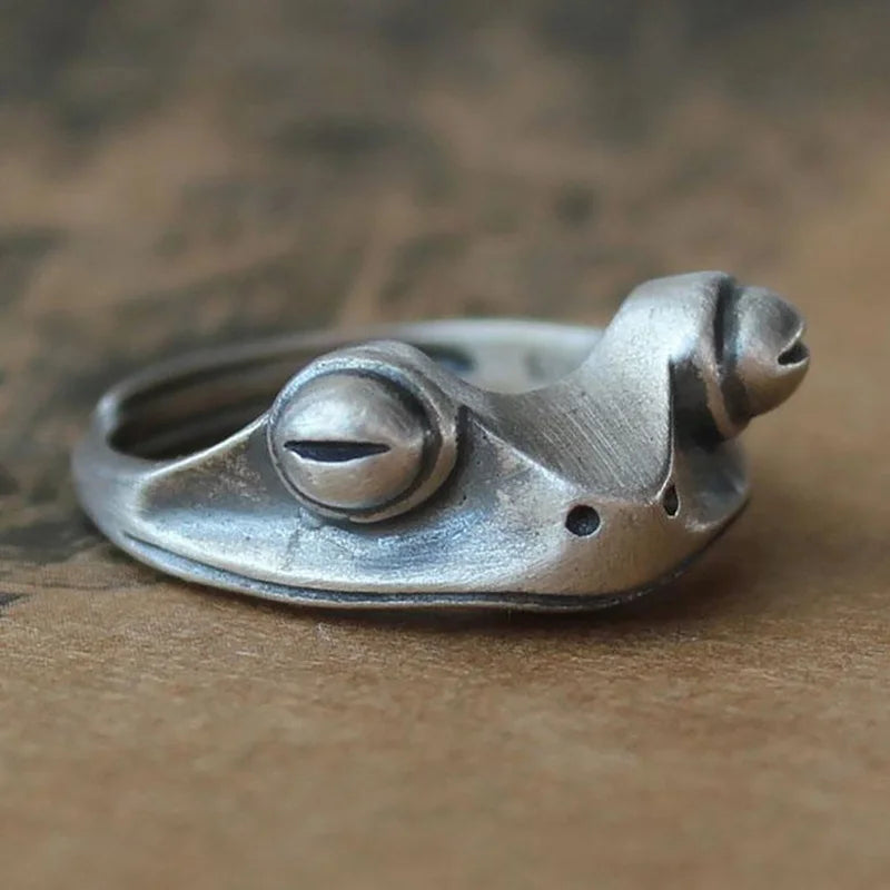 Cute Stretching Cat Ring