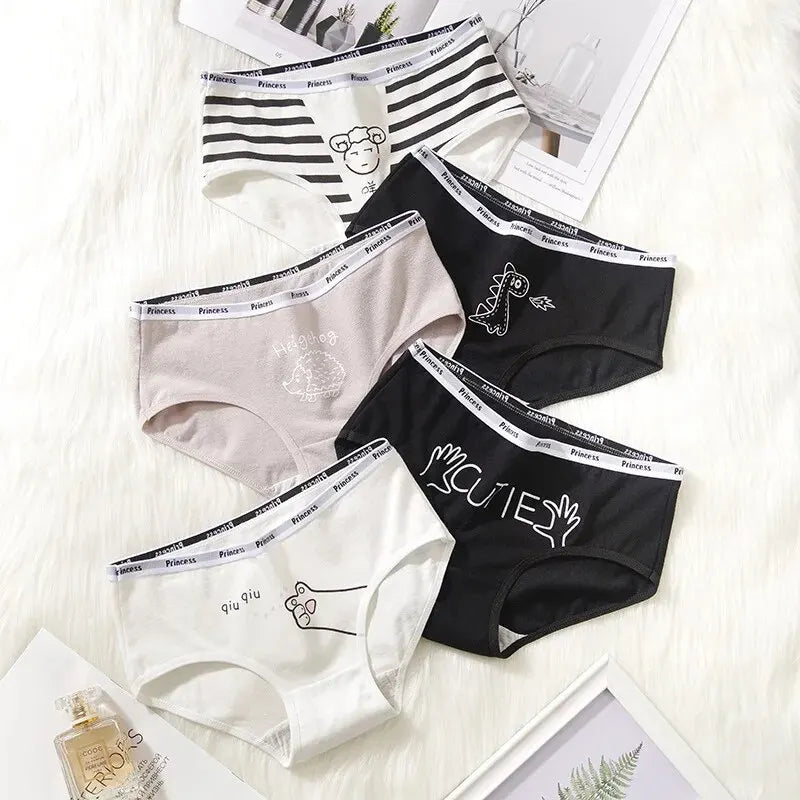 Cotton Cat Print Panties Set: Daily Comfort with Cartoon Style