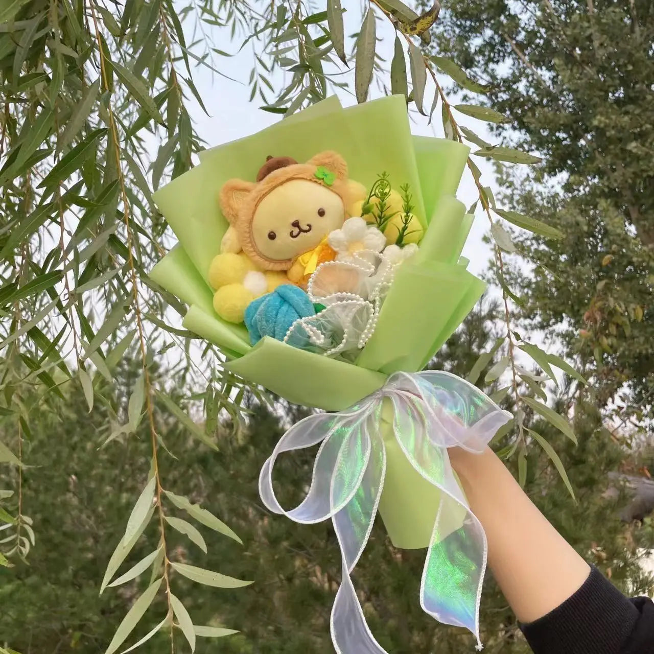 Sanrio Hello Kitty Plush Flower Bouquet