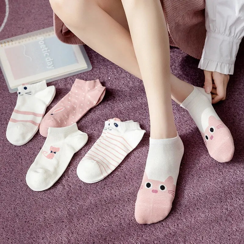 Women's Cartoon Kitty Crew Short Socks - Cute & Comfortable