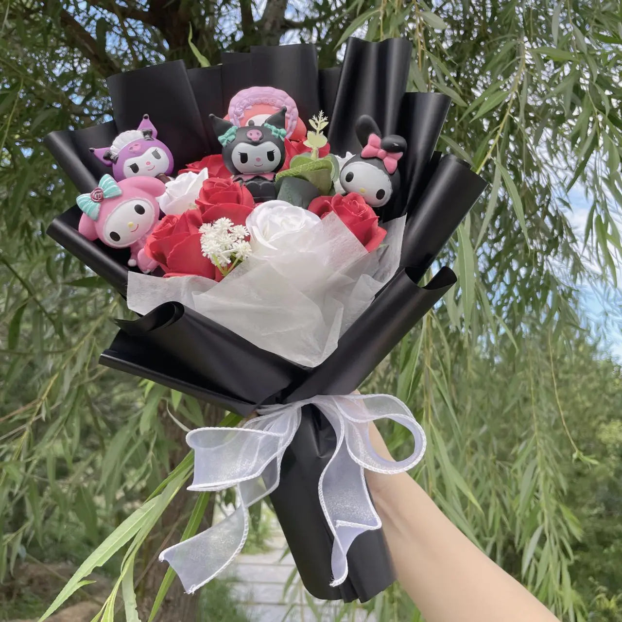 Sanrio Hello Kitty Plush Flower Bouquet